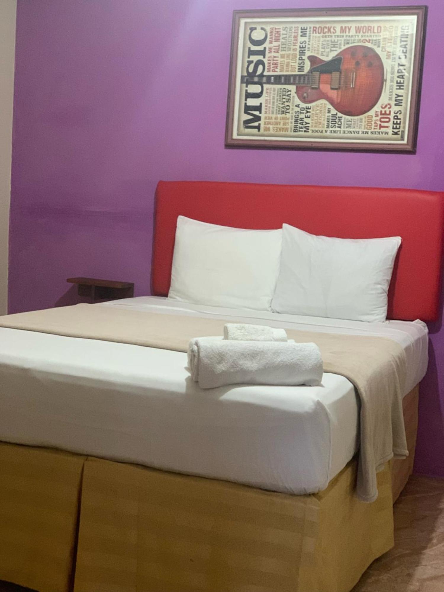 Kingsworth Bed And Breakfast Kingston Esterno foto