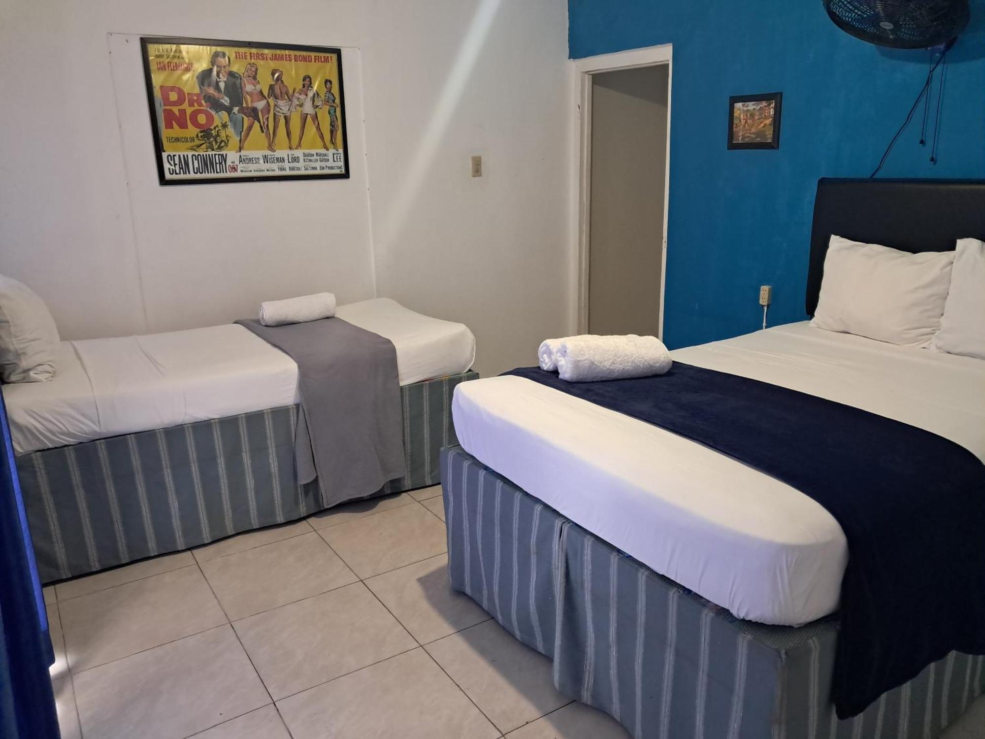 Kingsworth Bed And Breakfast Kingston Esterno foto