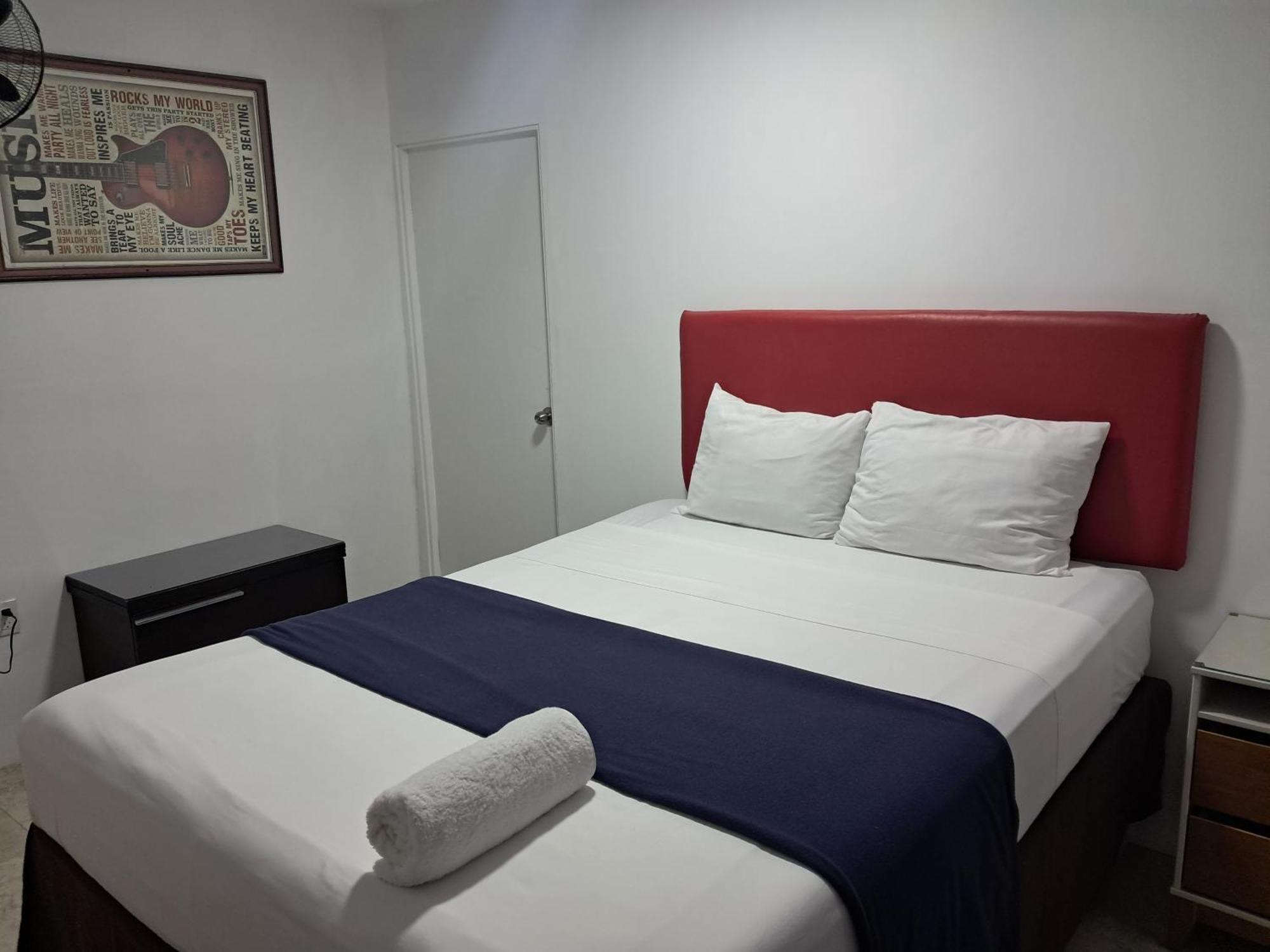 Kingsworth Bed And Breakfast Kingston Esterno foto