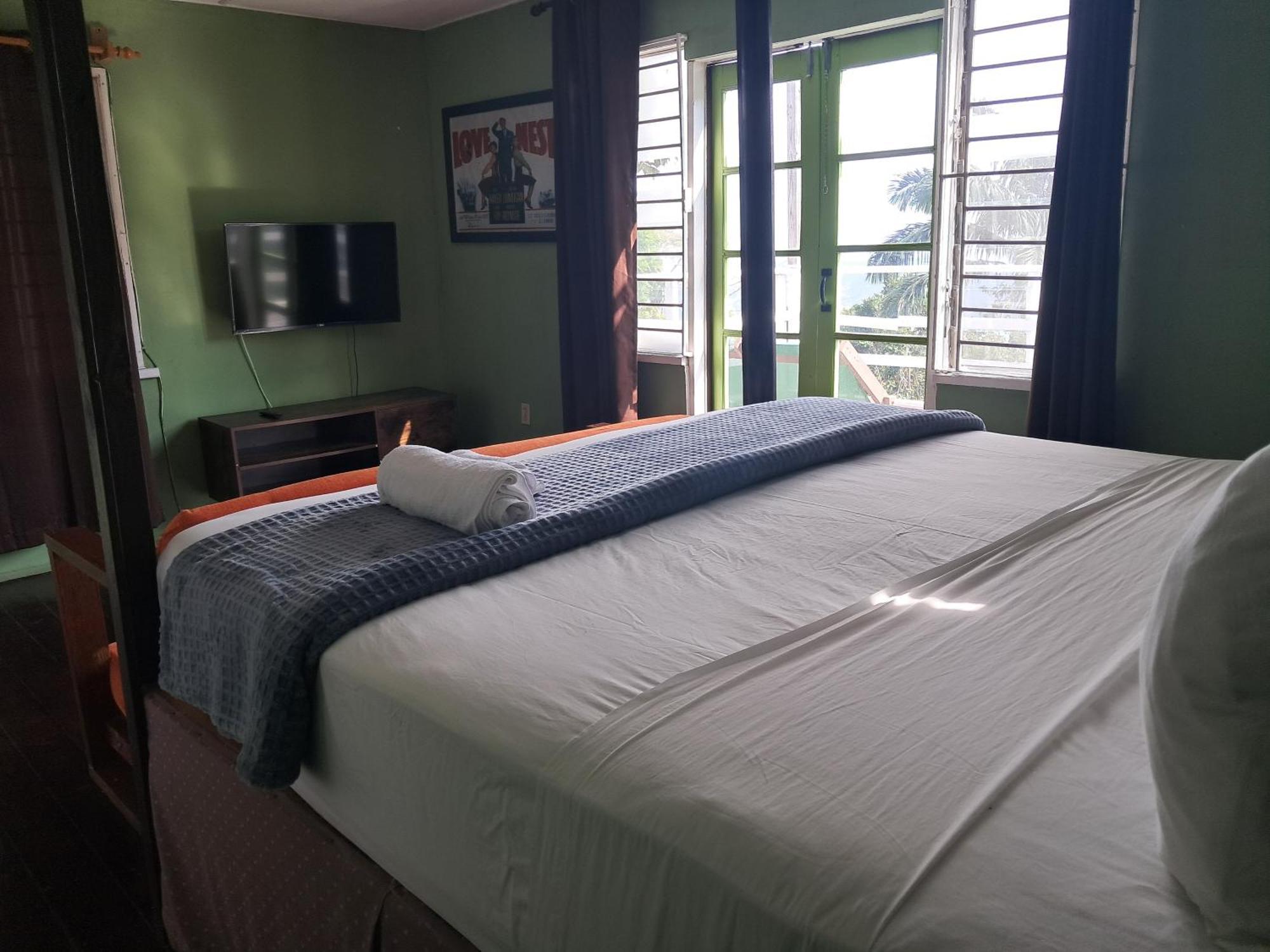 Kingsworth Bed And Breakfast Kingston Esterno foto