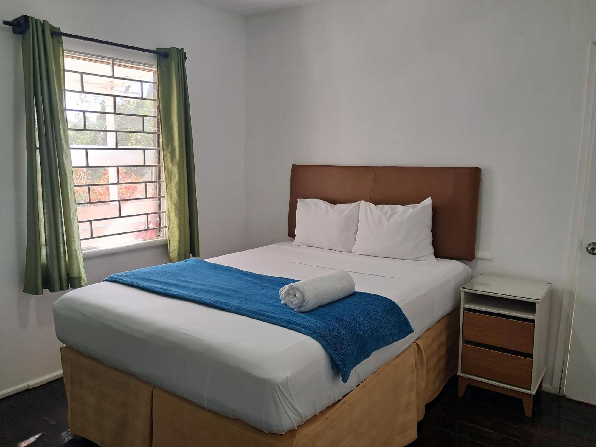 Kingsworth Bed And Breakfast Kingston Esterno foto