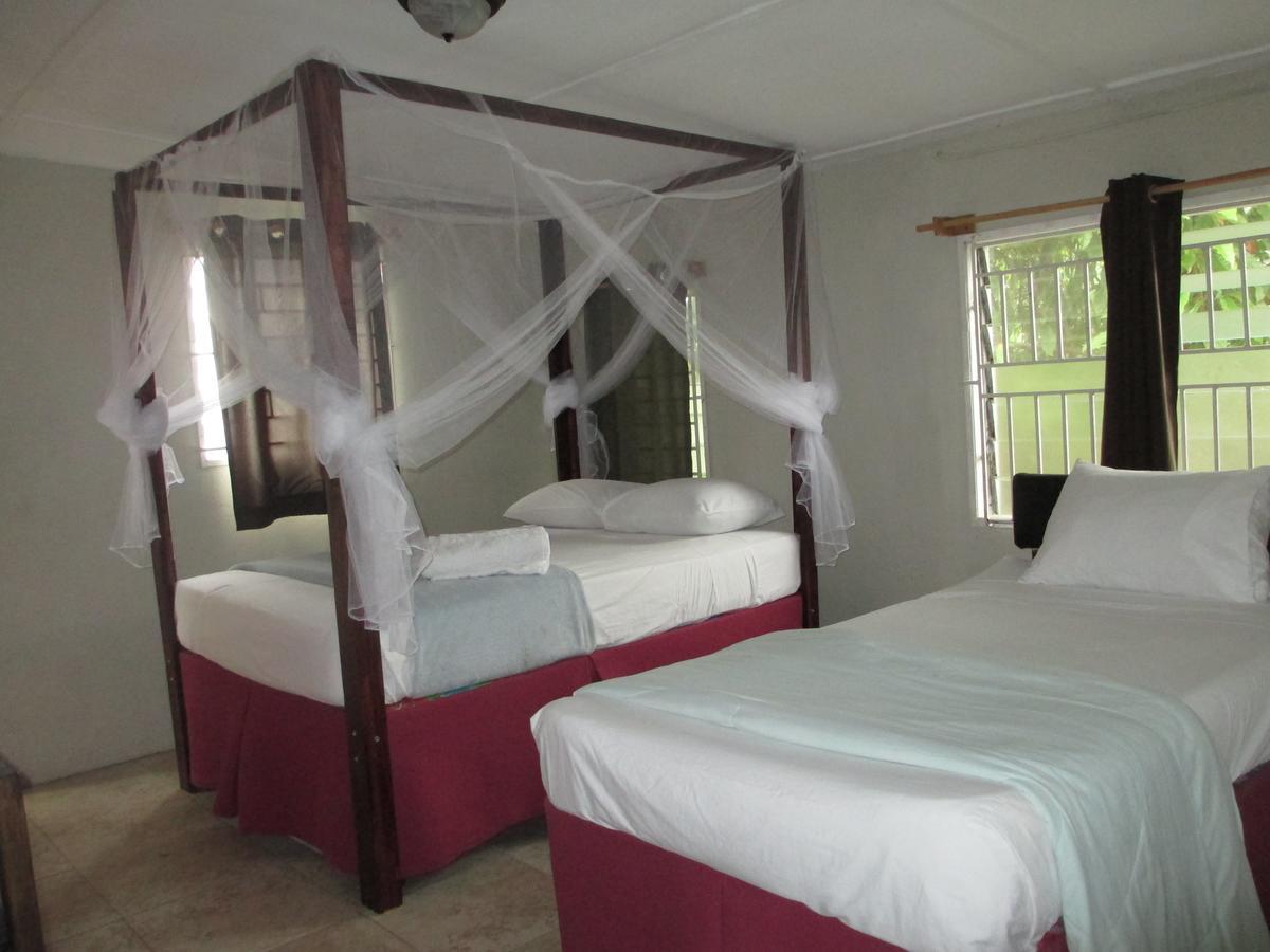 Kingsworth Bed And Breakfast Kingston Esterno foto